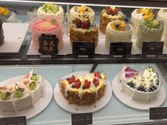 -花花卷卷·鲜食蛋糕(静安久光百货店)