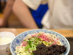 老北京炸酱面-门框胡同百年卤煮(新街口店)