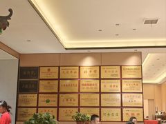 -梅利汴京烤鸭•开封豫菜地标店(东大街店)
