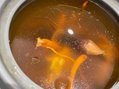 山珍菌炖汤-鹿港小镇(悠唐店)