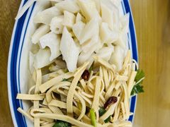 凉菜拼盘-鲁南仔·滕州炒鸡(经三路店)