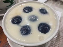 杏仁汤圆-周大娘牛乳(旧寨古村总店)