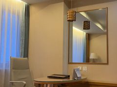 -海创大连科技交流中心(海事大学地铁站店)