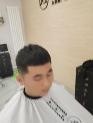 点击看大图 -朗峰专业美发沙龙