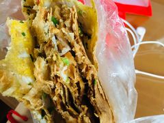 -正宗杂粮煎饼香软鸡蛋饼