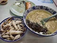 -明呈黄鱼面馆(斜土路店)