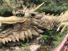 -大平台龙居瀑布旅游区