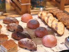 -大中华希尔顿酒店-念自助餐·嗨啤·小龙虾