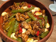香辣牛蛙-芳芳私房菜·精做淮扬菜(承德路店)