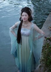 -一揽芳华汉服旗袍体验馆(拙政园店)