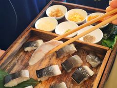 -围炉肉舍•炭烤活鳗•丹东海鲜烤肉(步行街店)