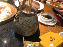 -潮火锅·麻辣牛肉火锅(观音桥方圆·LIVE店)