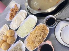 -光头药膳鸡(莱茵小镇店)