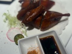 玻璃脆皮乳鸽皇-新雅(丰盛里店)