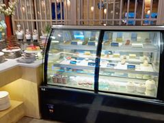 -小天鹅戴斯酒店鲸鲨百汇创作料理