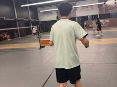 -易学羽毛球培训中心(铜川路店)