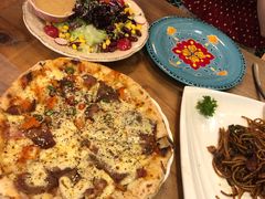招牌狂野披萨-盘炉forenza·云贵川融合小食堂 ( 钟楼中柳巷店)