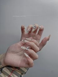 -DAZZLING BEAUTY美甲•美睫专门店