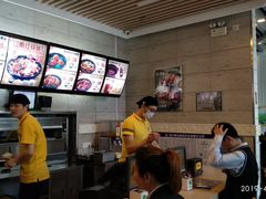 -老娘舅(奥特莱斯店)