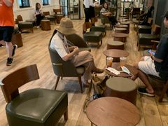 大堂-星巴克臻选(广州沙面店)