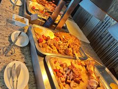 -怡豪大饭店·49楼旋转自助餐厅