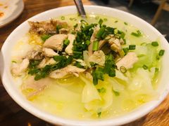 鸡汤泡饭-嘉州叶婆婆钵钵鸡(建设路店)