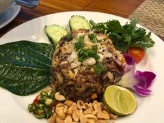 蟹肉炒饭-Chom Cafe and Restaurant