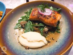 低温三文鱼炒蘑菇土豆泥-G+KITCHEN(龙湖狮山天街店)