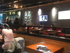 大堂-渝是乎酸菜鱼(龙旗购物中心店)