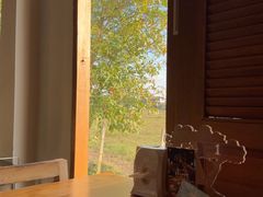 -Chom Cafe and Restaurant