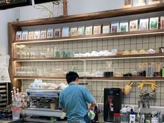 -房角石咖啡与书(吉大南校店)
