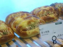 芝士热狗-卡滋贝诺动物奶油生日蛋糕(亚太潮尚店)