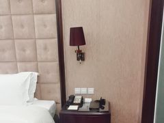 -长沙豪布斯卡酒店(长沙省政府德思勤店)