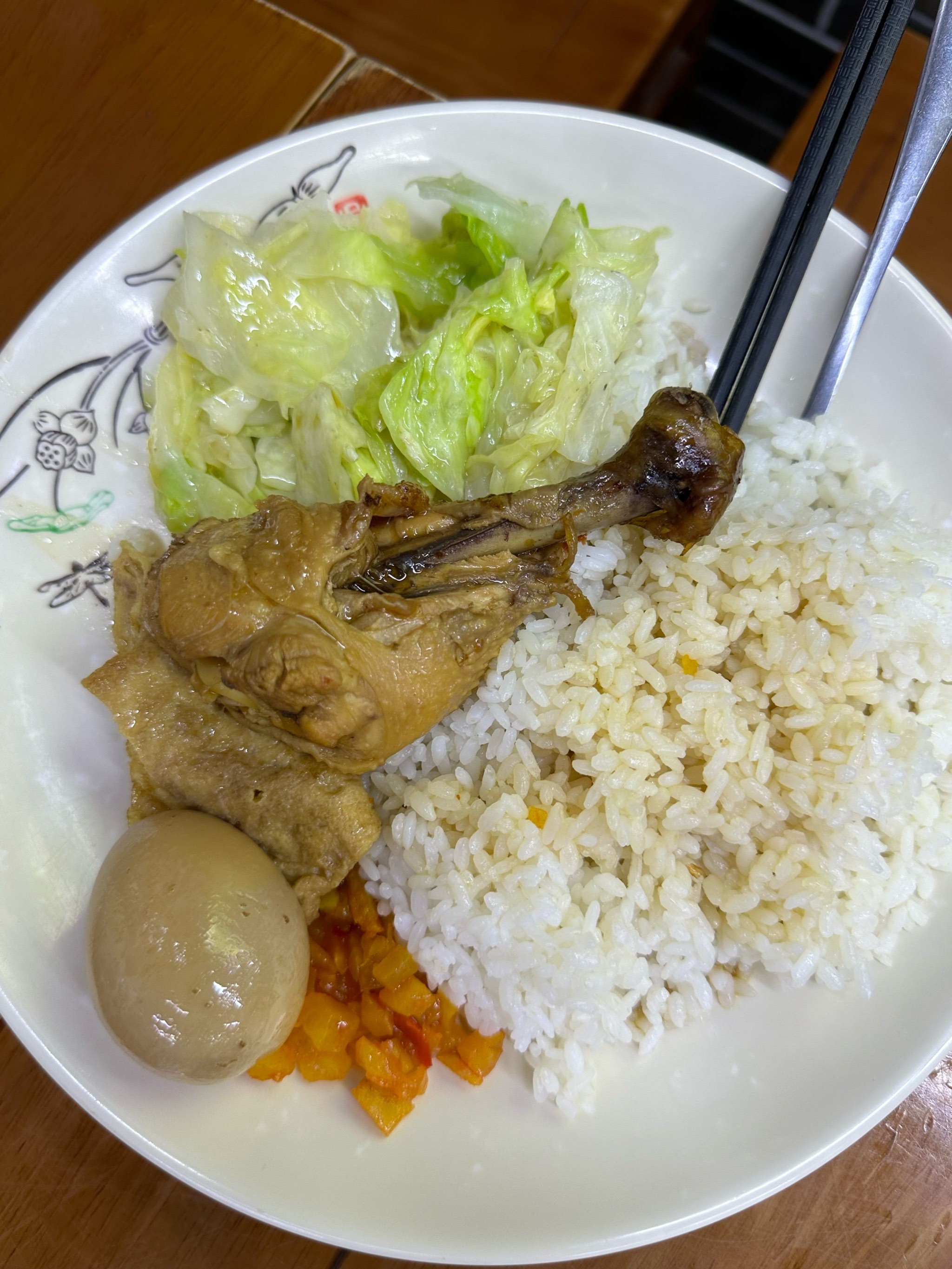 火遍全国的沙县小吃!酱鸡腿套餐饭超划算