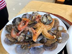 特色海鲜拼盘-海岛渔村大酒店(云霄路店)