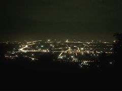 -鬼笑石后山停车场