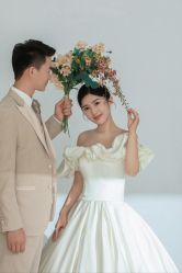 -雪中彩影婚纱摄影·微光艺术中心