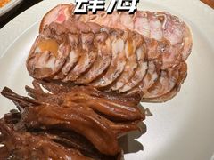 -肆海小川菜酒馆Wine Bistro (青年路店)