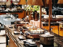 -安徽饭店·白鹭阁自助餐厅(梅山路店)