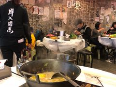 -鲜入围煮花胶鸡海鲜火锅