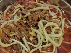 -鹍记特色牛杂面