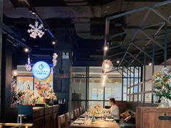 -Carbon莫卡哆·意大利复古集市餐厅(杭州大厦店)