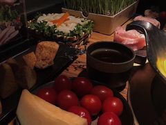 -湊湊火锅·茶憩(杭州湖滨银泰in77店)