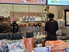 -霸王茶姬(上海静安大悦城店)