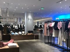 -URBAN REVIVO(西安Momopark店)