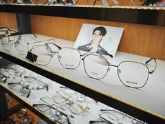 -优医视平价眼镜蔡司依视路折扣工厂店(十里堡店)