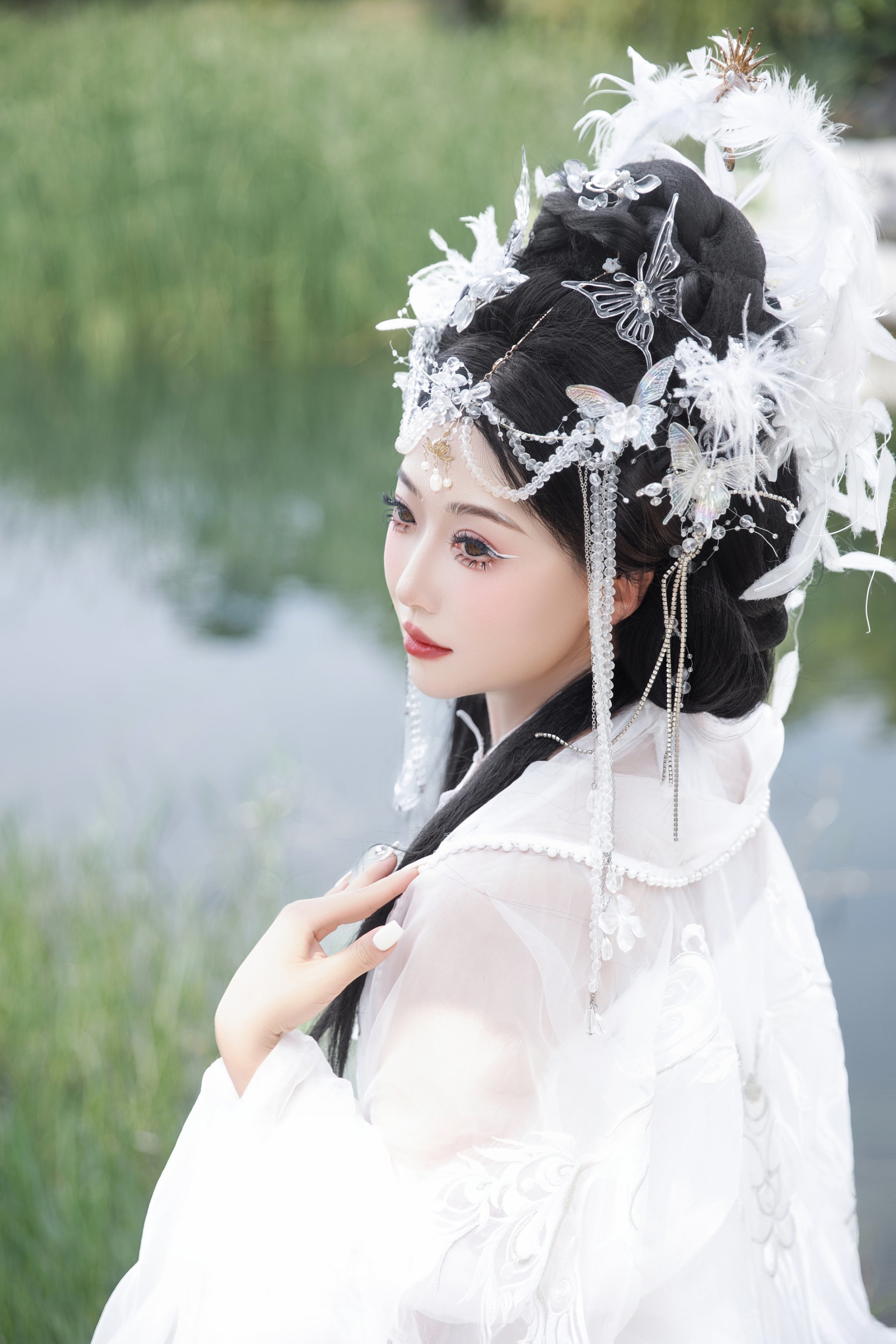 洛阳汉服|白色神女太绝了❗️怎么拍都好看