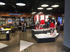 -NIKE武汉品牌体验店