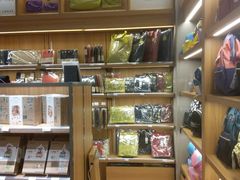 -百新书局(尚悦湾店)
