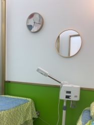 -苗医生专业祛痘·皮肤管理